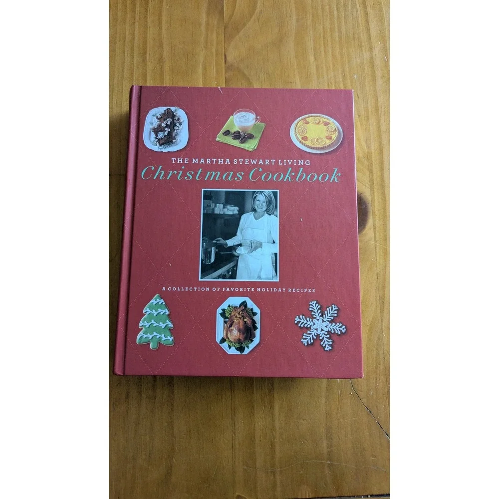 Martha Stewart Living Christmas Cookbook Favorite Holiday Recipes Hardcover 2003